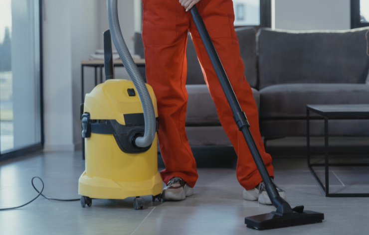 cleaner with vacuum